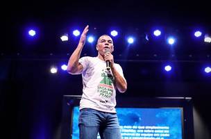 Cafu durante lançamento da Taça das Favelas 2024. (Foto: Divulgação)