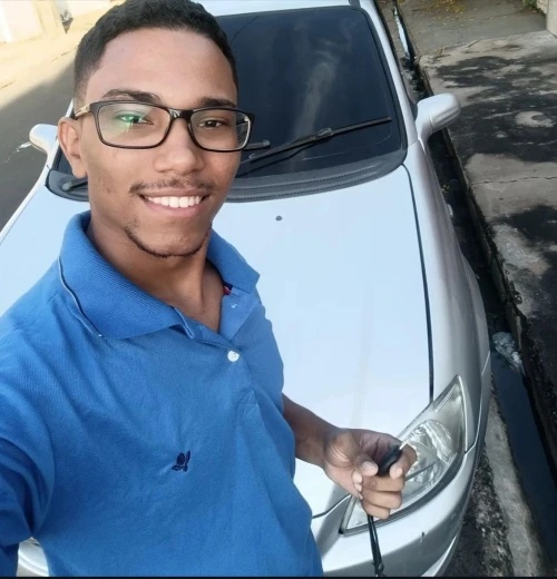Francisco Valdéris, motorista de aplicativo.