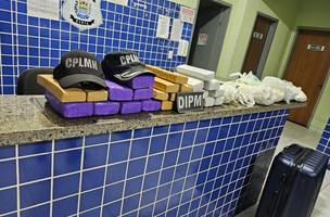 Homem é preso com 25 kg de drogas em rodoviária de Parnaíba. (Foto: Reprodução/ SSP-PI)