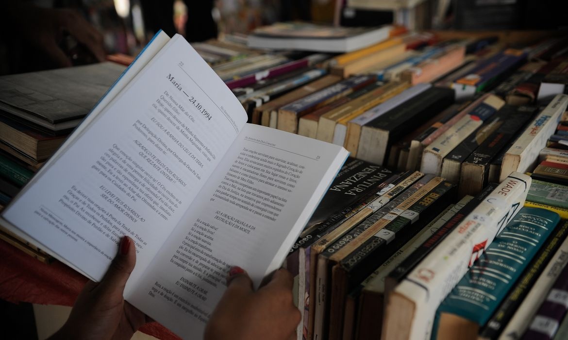 Livros.