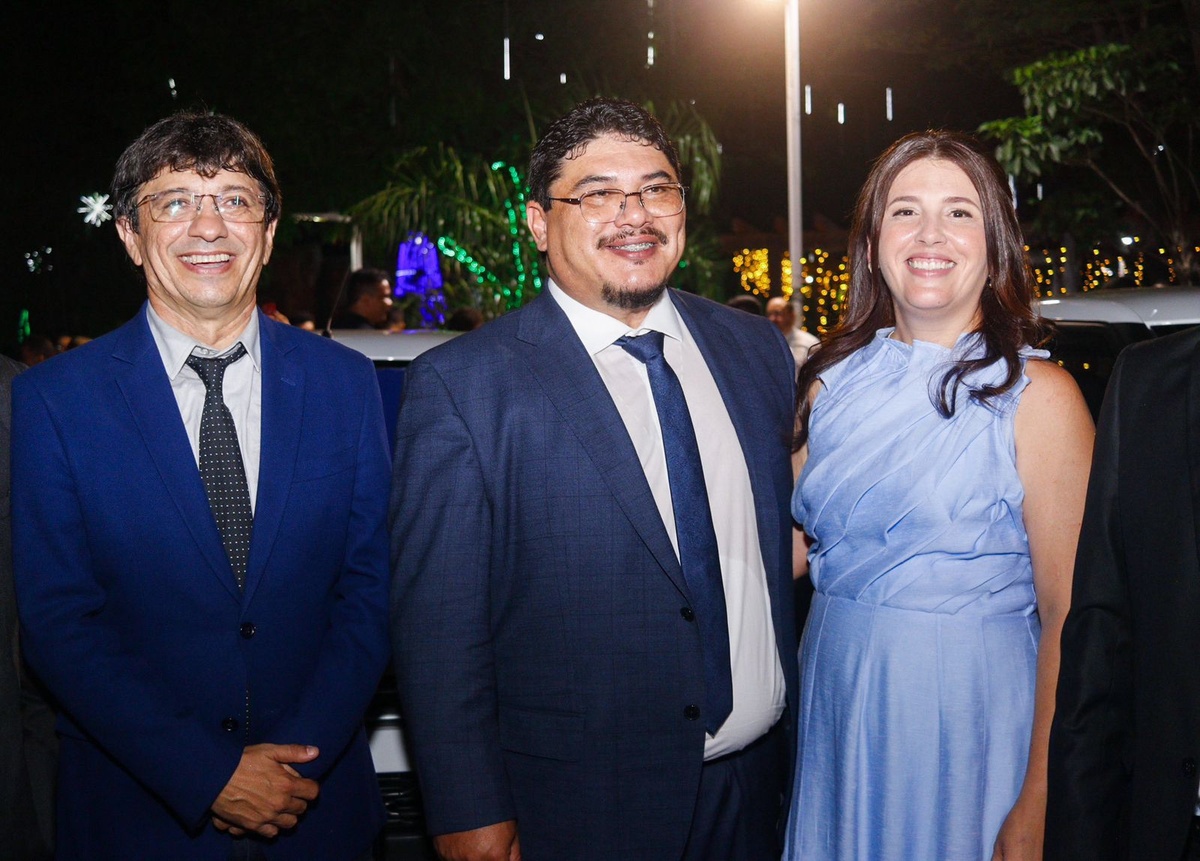 Maxwell da Mariinha toma posse e anuncia investimentos de R$ 43 milhões.