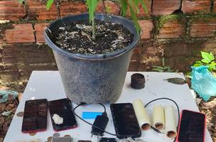 Operação do Denarc prende quatro pessoas e aprende drogas e uma arma na zona leste de Teresina. (Foto: Ascom: SSPPI)