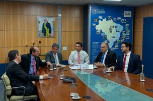 Reunião com ministros e Azul busca resolver impasse sobre voos cancelados para o Piauí. (Foto: Reprodução/ Ascom)