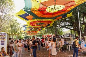 Feira na Praça Pedro II, em Teresina. (Foto: Reprodução/ Ascom)