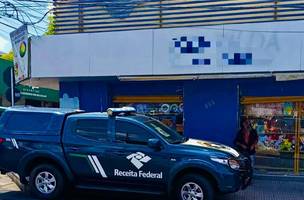 Receita Federal realiza operação em lojas de Teresina. (Foto: Lenny Rosa/ Central Piauí)