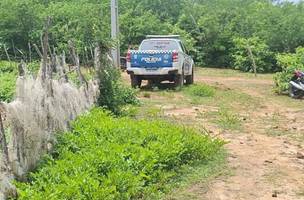 Corpo é encontrado em cova rasa na zona rural de Buriti dos Lopes. (Foto: Divulgação/ PM-PI)