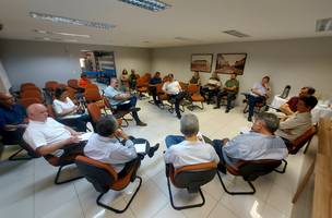 Lojistas se reúnem com representantes da Prefeitura de Teresina. (Foto: Reprodução/ Ascom)