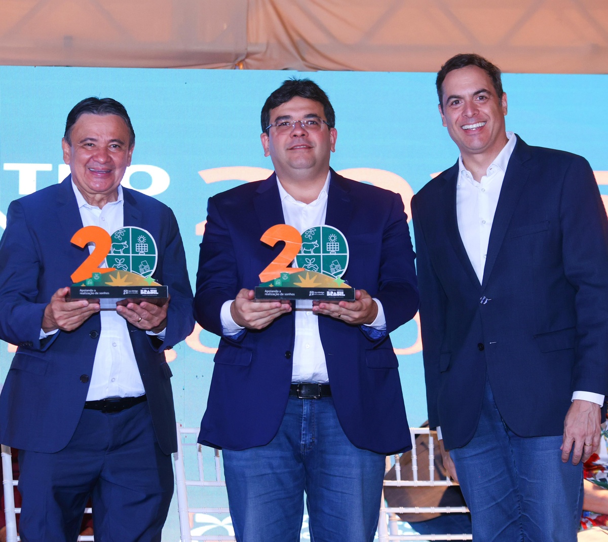 Ministro Wellington Dias, governador Rafael Fonteles e presidente do Banco do Nordeste, Paulo Câmara.