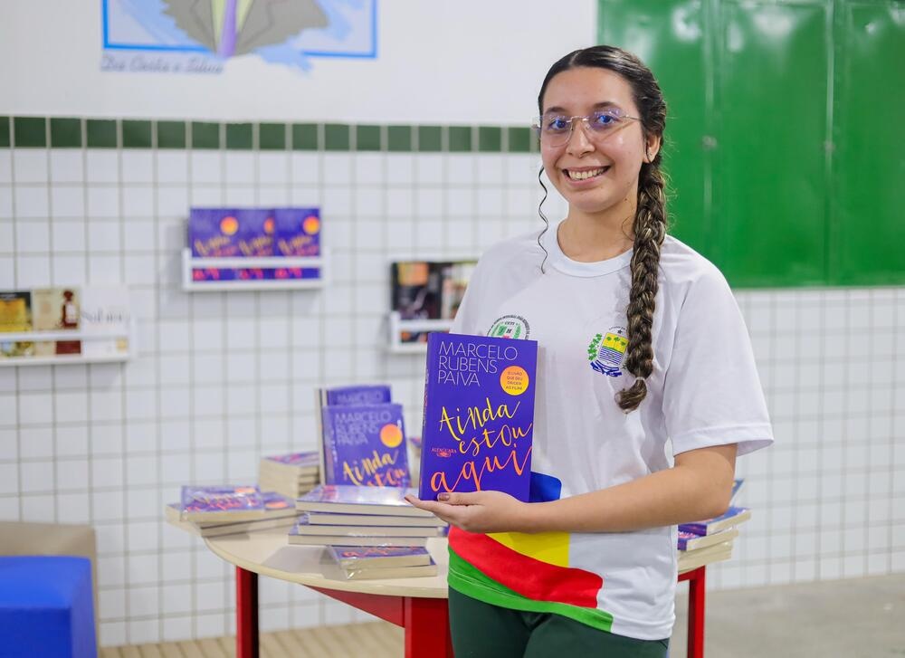 Obra de Marcelo Rubens Paiva, é distribuída para estudantes da rede estadual.