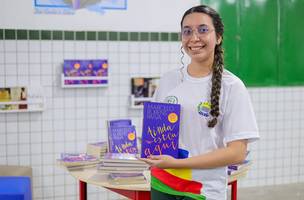 Obra de Marcelo Rubens Paiva, é distribuída para estudantes da rede estadual. (Foto: Reprodução/ Ascom)