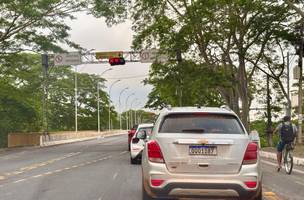 Ponte da primavera. (Foto: Luís Fernando Amaranes)