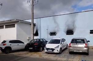 Princípio de incêndio atinge UPA do bairro Satélite em Teresina. (Foto: Reprodução/ Internet)