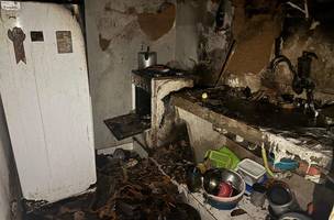Incêndio causado por vazamento de gás destrói casa em Teresina. (Foto: Reprodução/ Divulgação)