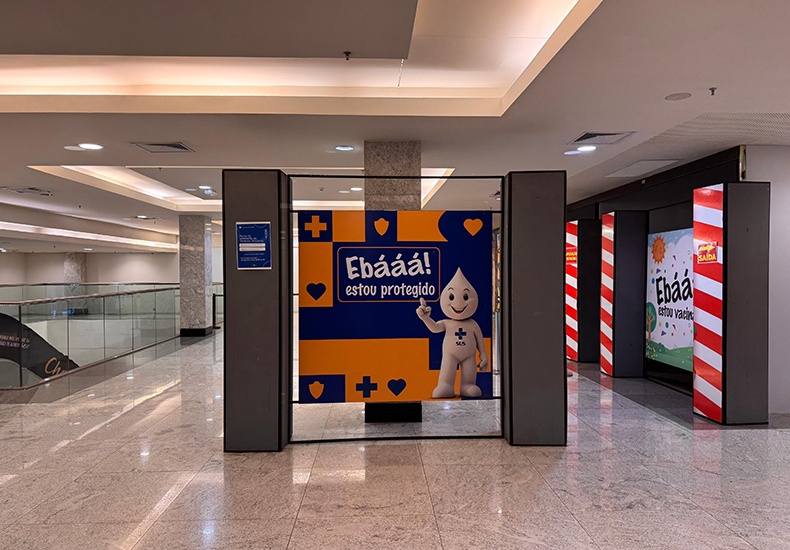 Ponto fixo de vacinação no Teresina Shopping.