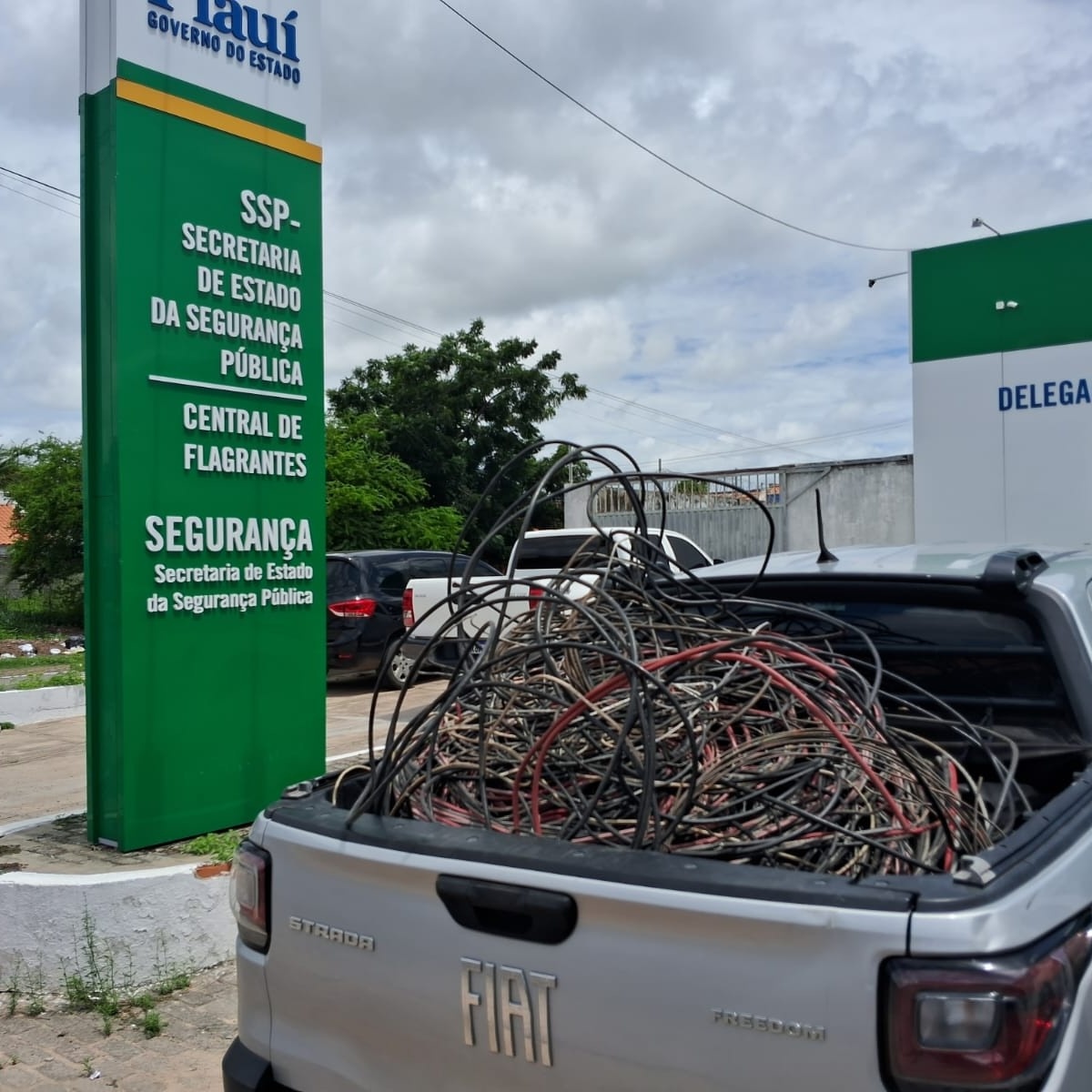 Cabos furtados são encontrados pela SSP.