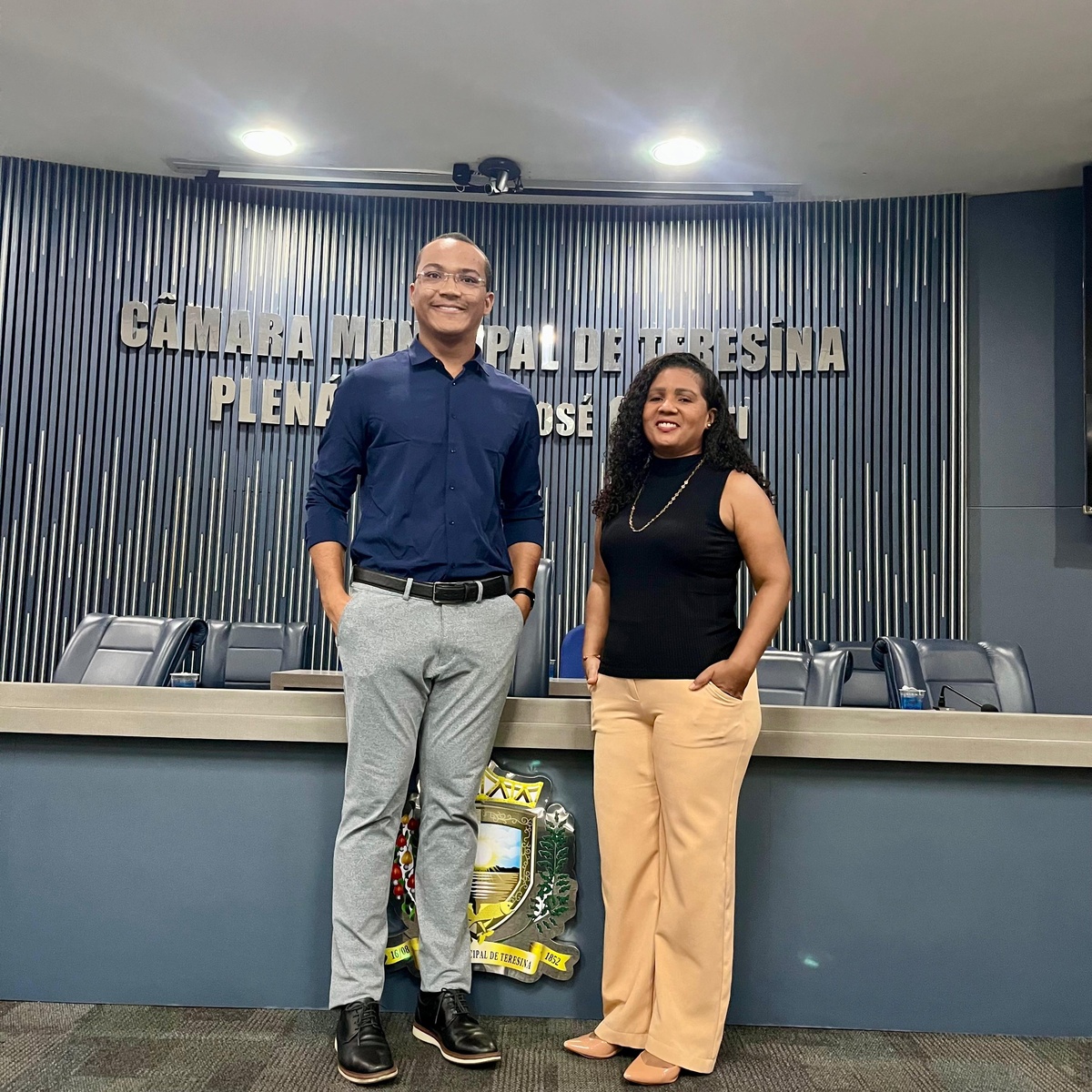 Jornalistas Luis Fernando Amaranes e Suzana Moreno.