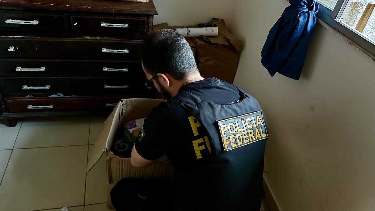 Operação Pseudos.