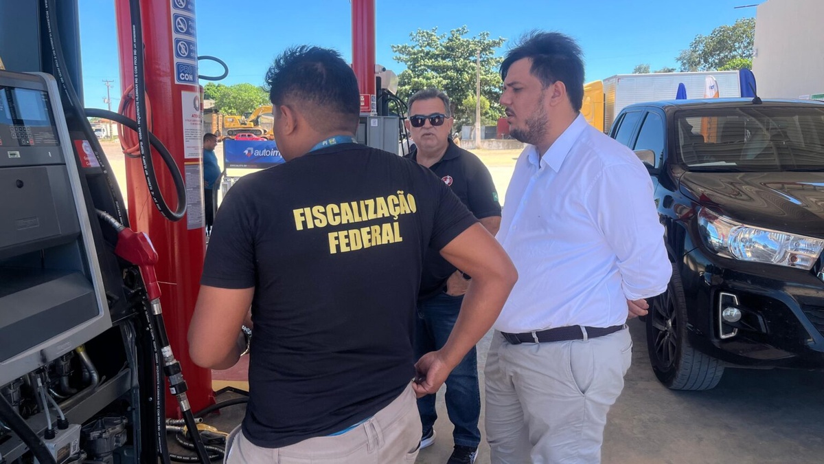 Irregularidades em 14 postos de combustíveis no Piauí.
