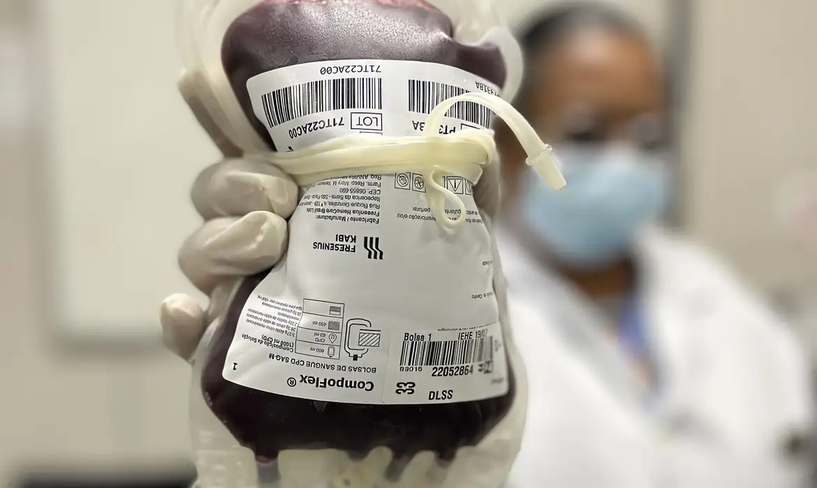 Ministério da Saúde aprova medicamento para crianças com hemofilia A pelo SUS.
