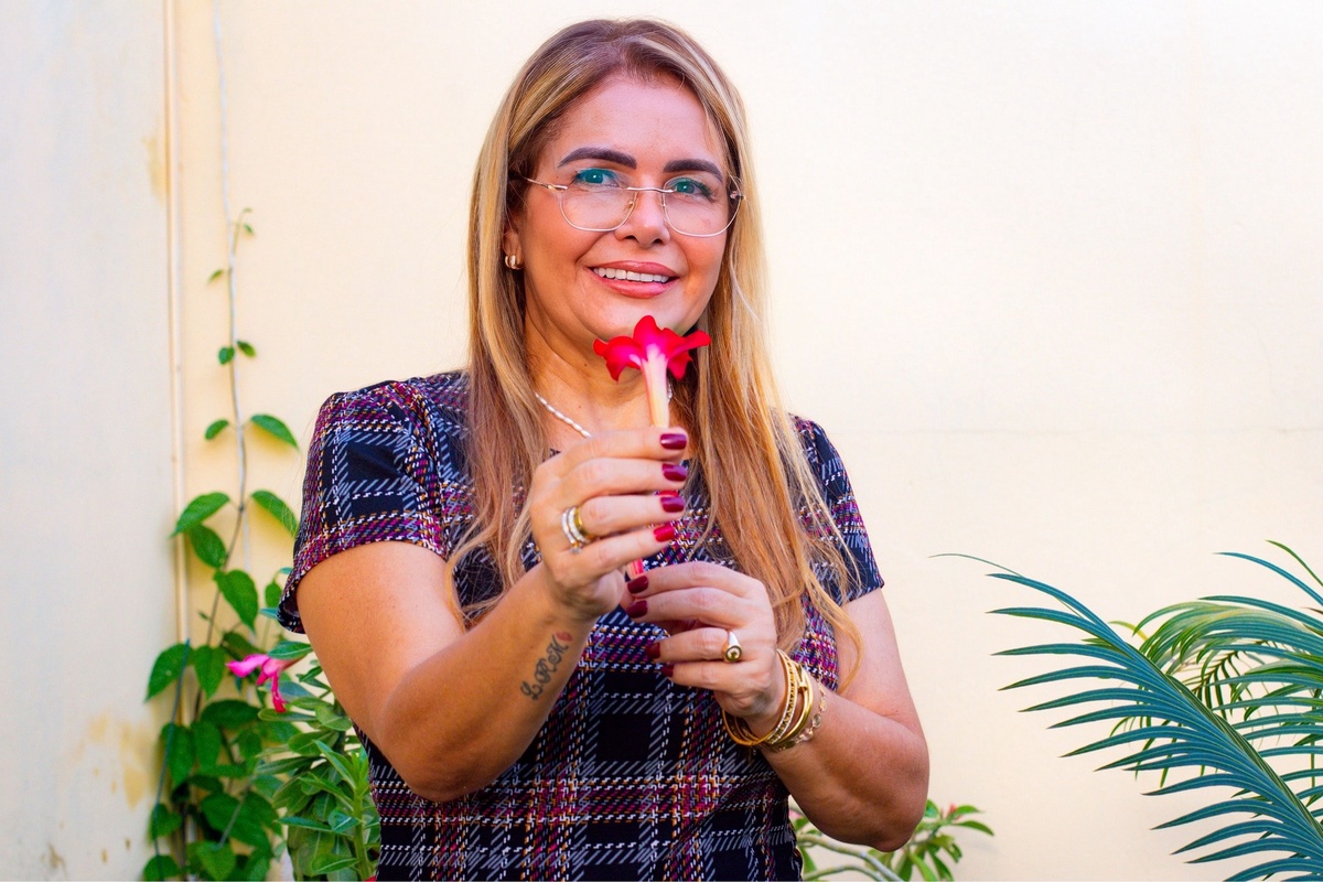 Cláudia Anchieta.