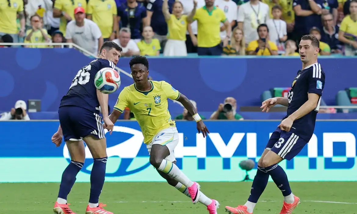 Brasil enfrenta o Japão hoje na Copa do Mundo.