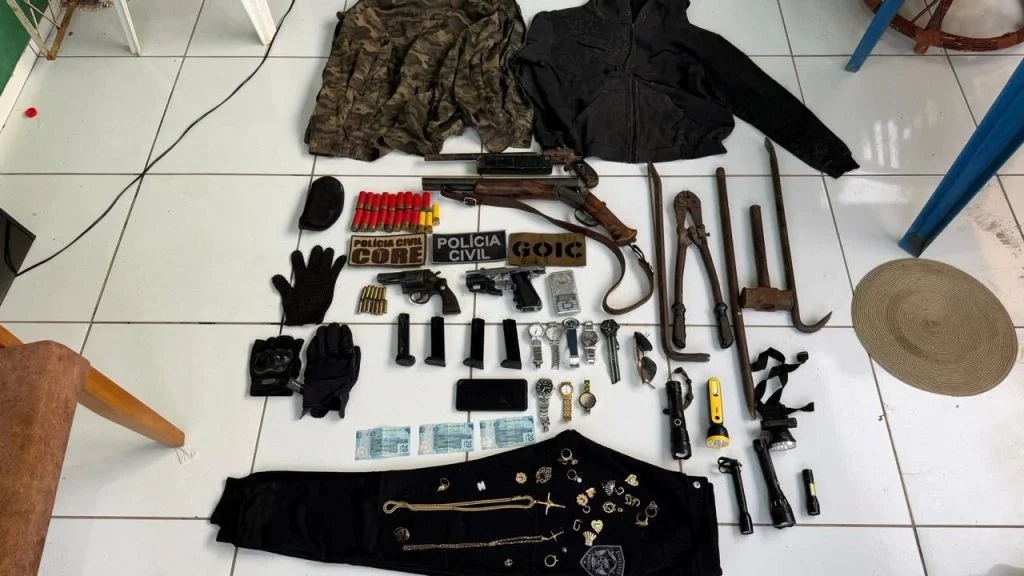 Objetos apreendidos durante a investigação